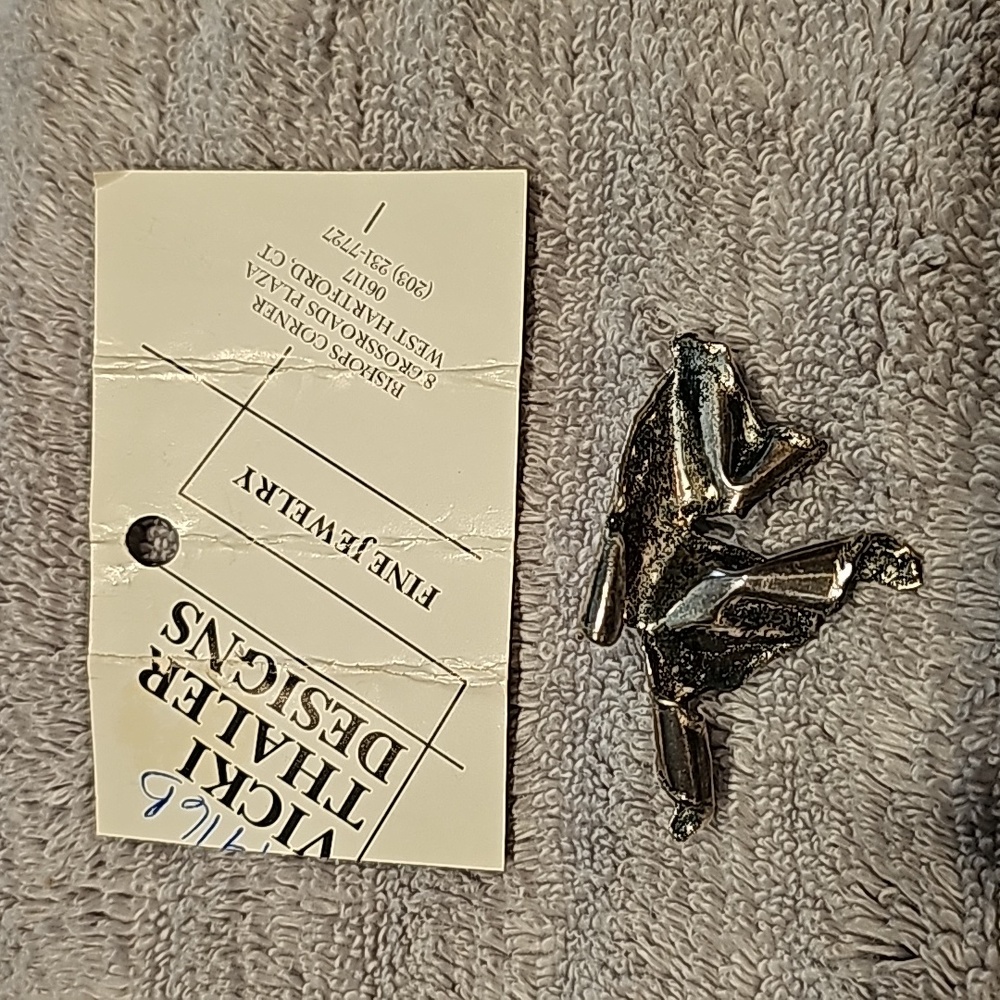 Artistic Metal Pin